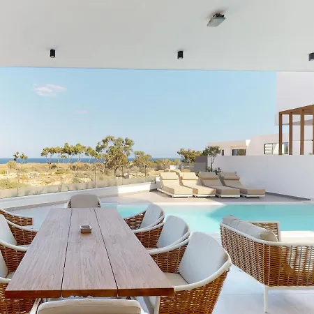 Villa Sanders Konnos Bay Polymnia, Stunning 4-bedroom With Sea View No1 *