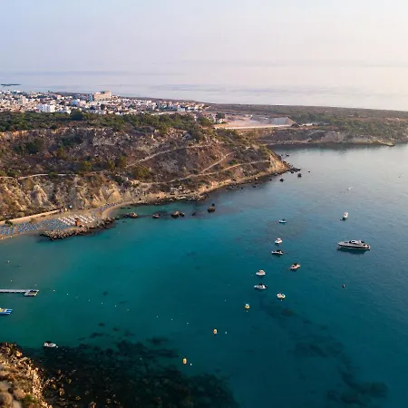 Villa Sanders Konnos Bay Polymnia, Stunning 4-bedroom With Sea View No1 Protaras